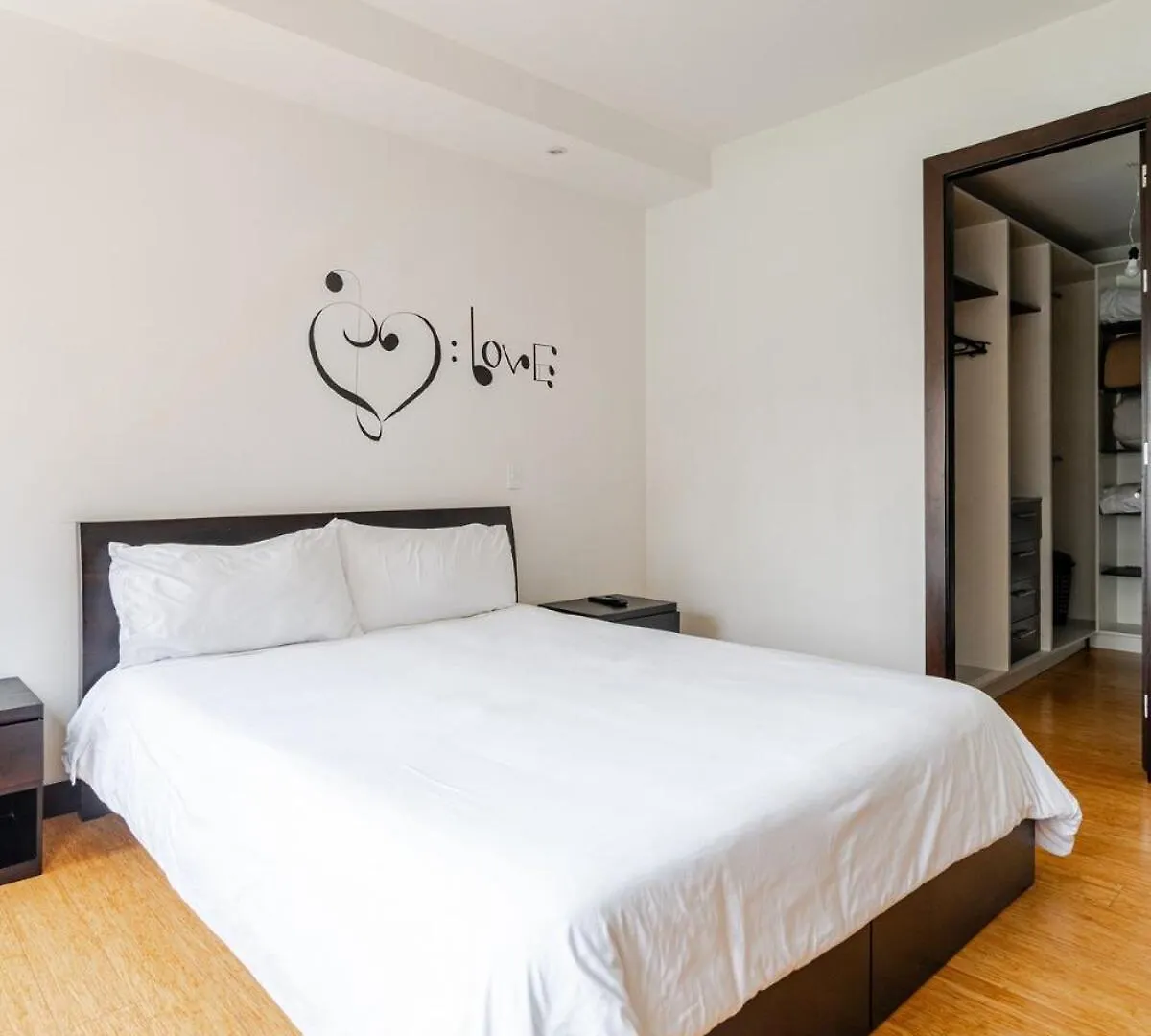 Departamento Gonzalez Suarez Quito One Bed Room Suite! 0*,  Ekvádor
